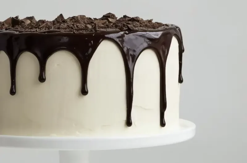 Favorite gourmet vanilla cake
