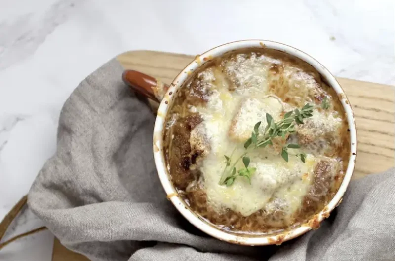 Family's FavoriteClassic French Onion Soup